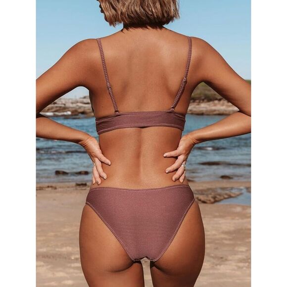 CUPSHE Women Bikini Set Solid Color Sexy Triangle Two Piece Swimsuit in Size S - Picture 3 of 6